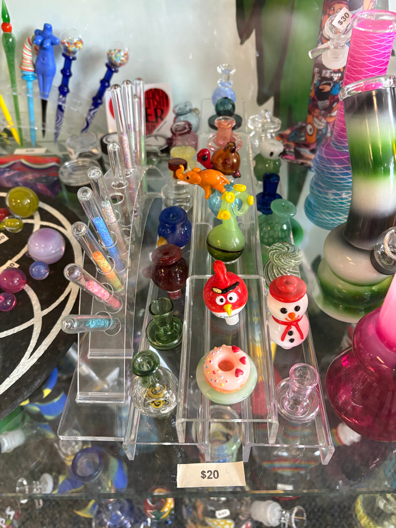 Random flat or bubble cap